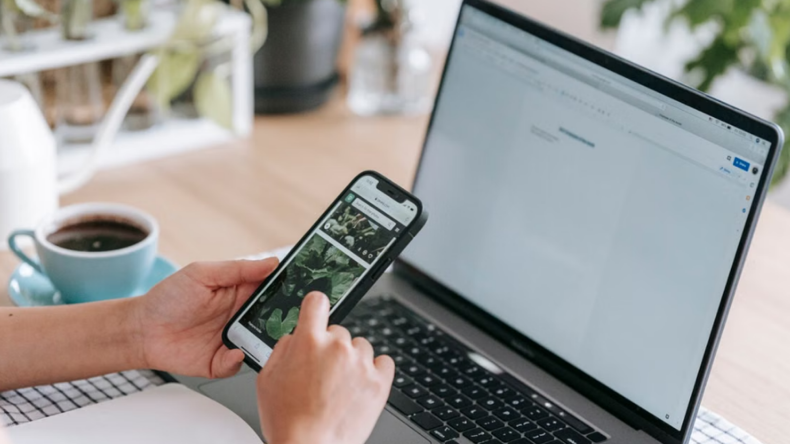 Deepnetic Social eignet sich bereits ab 1-2 Social-Media-Kanälen, um sich im Unternehmen intern zu strukturieren.